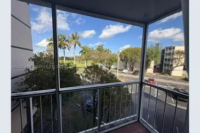 7035 NW 186th #D302, Hialeah, FL 33015 - Photo 2