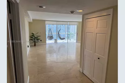 145 SE 25th #1003, Miami, FL 33129 - Photo 14