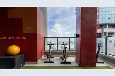 230 NE 4th #C1, Miami, FL 33132 - Photo 8