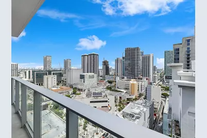227 NE 2nd #2706, Miami, FL 33132 - Photo 24