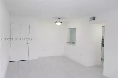 1850 SW 122nd #004A, Miami, FL 33175 - Photo 4