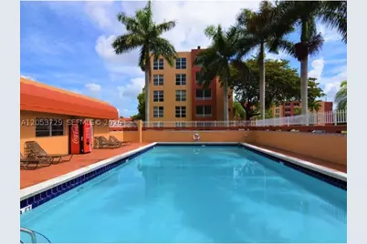 1850 SW 122nd #004A, Miami, FL 33175 - Photo 1