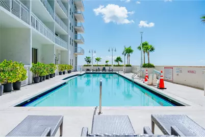 1200 Brickell Bay #2423, Miami, FL 33131 - Photo 34