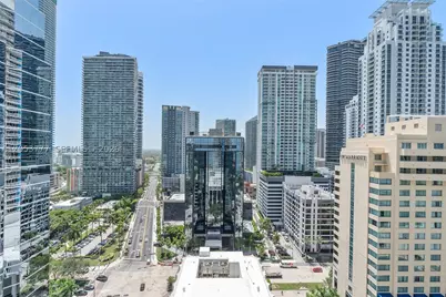 1200 Brickell Bay #2423, Miami, FL 33131 - Photo 32