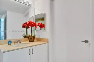1750 N Bayshore, Miami, FL 33132 - Photo 18