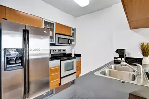 1750 N Bayshore, Miami, FL 33132 - Photo 10