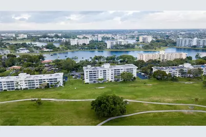 2850 N Palm Aire #404, Pompano Beach, FL 33069 - Photo 1