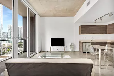 151 SE 1st #1107, Miami, FL 33131 - Photo 2
