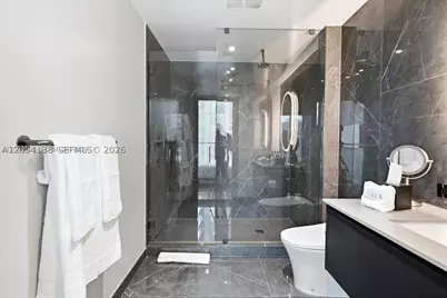 20 NE 11th #4906 B, Miami, FL 33132 - Photo 14