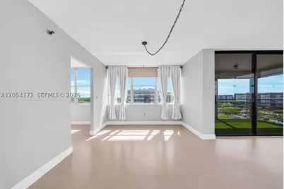 1200 Saint Charles #712, Pembroke Pines, FL 33026 - Photo 6