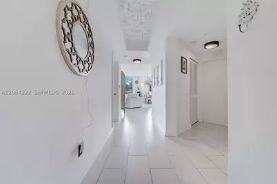 4250 Biscayne #301, Miami, FL 33137 - Photo 8