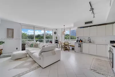 4250 Biscayne #301, Miami, FL 33137 - Photo 2