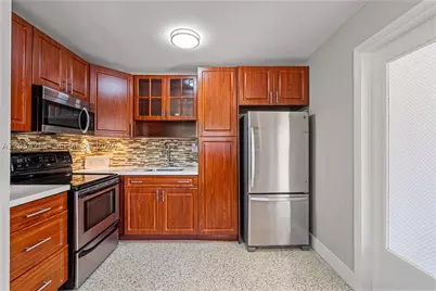 766 E 36th, Hialeah, FL 33013 - Photo 14