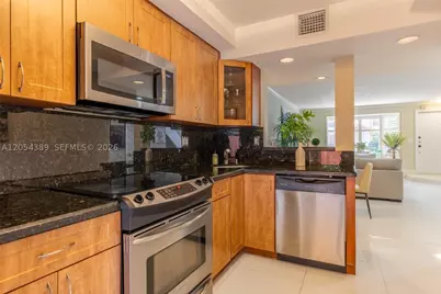 10122 SW 77th, Miami, FL 33156 - Photo 16