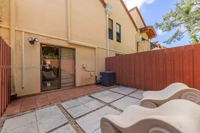 10122 SW 77th, Miami, FL 33156 - Photo 18