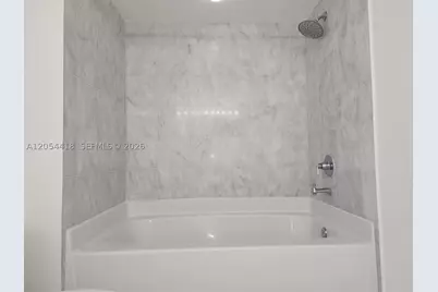 601 NE 36th #3210, Miami, FL 33137 - Photo 16
