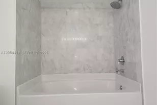 601 NE 36th, Miami, FL 33137 - Photo 16