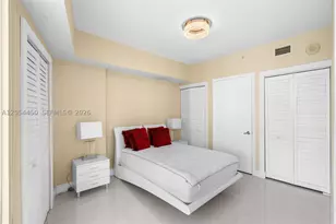 350 S Miami, Miami, FL 33130 - Photo 12