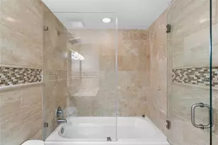 350 S Miami, Miami, FL 33130 - Photo 20