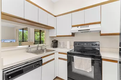 10690 NW 14th #128, Plantation, FL 33322 - Photo 8