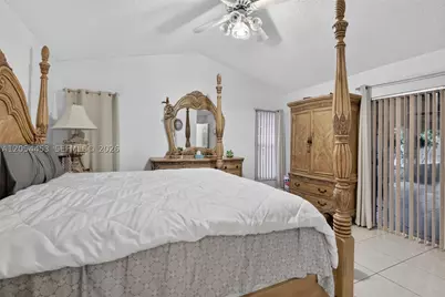 709 NW 177th, Pembroke Pines, FL 33029 - Photo 20