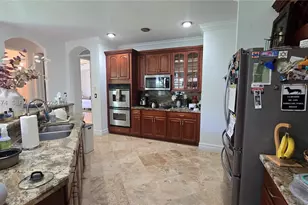 19179 S Gardenia, Weston, FL 33332 - Photo 6