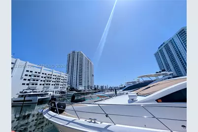 17301 Biscayne #1501, North Miami Beach, FL 33160 - Photo 24