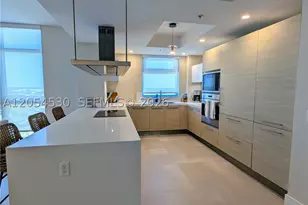 17301 Biscayne, North Miami Beach, FL 33160 - Photo 4