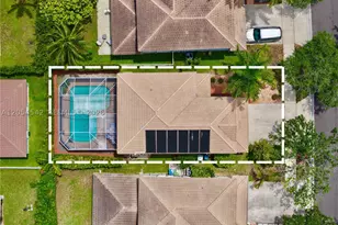 477 Fishtail, Weston, FL 33327 - Photo 4