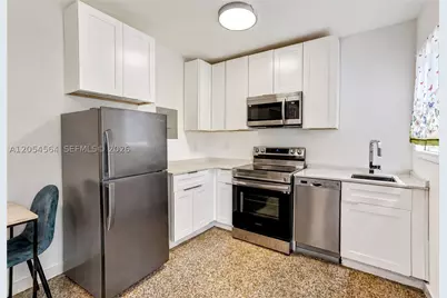 421 75th #1, Miami Beach, FL 33141 - Photo 2