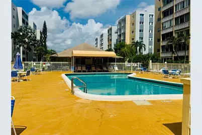 420 NE 12th #502, Hallandale Beach, FL 33009 - Photo 12