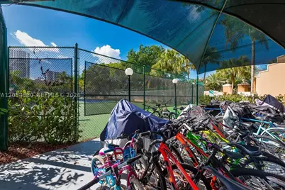 19999 E Country Club #1302, Aventura, FL 33180 - Photo 34