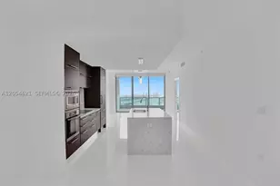 900 Biscayne, Miami, FL 33132 - Photo 4