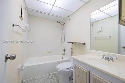 9365 Fontainebleau #E205, Miami, FL 33172 - Photo 16