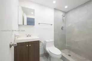 9365 Fontainebleau, Miami, FL 33172 - Photo 20