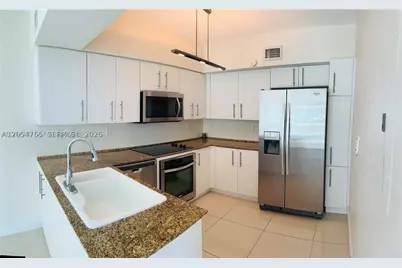 3370 NE 190th #706, Aventura, FL 33180 - Photo 4