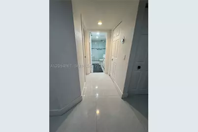 500 SW 130th #302A, Pembroke Pines, FL 33027 - Photo 4