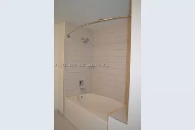 999 SW 1st #3302, Miami, FL 33130 - Photo 10