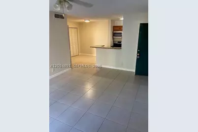 10765 Cleary #103, Plantation, FL 33324 - Photo 2
