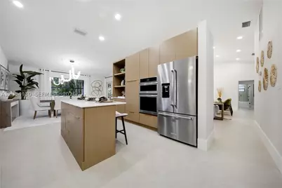 274 NW 107th, Coral Springs, FL 33071 - Photo 12