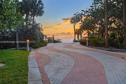 2655 Collins #608, Miami Beach, FL 33140 - Photo 22