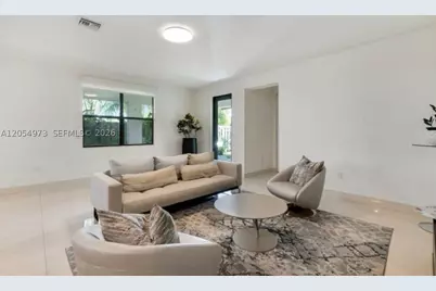 7641 NW 102nd, Doral, FL 33178 - Photo 12