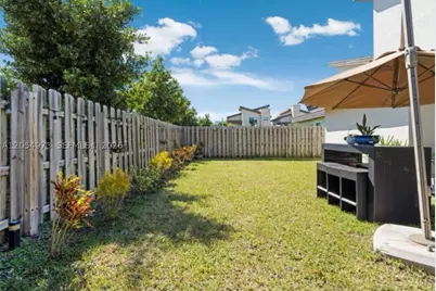 7641 NW 102nd, Doral, FL 33178 - Photo 28