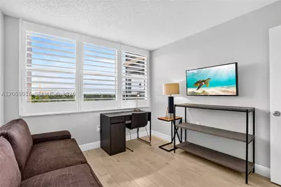 900 Saint Charles #621, Pembroke Pines, FL 33026 - Photo 32