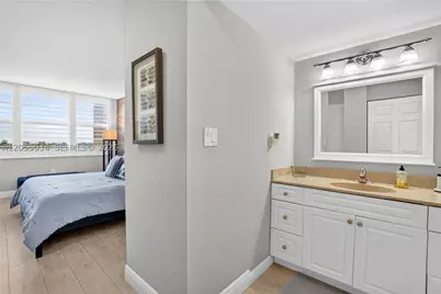 900 Saint Charles #621, Pembroke Pines, FL 33026 - Photo 26