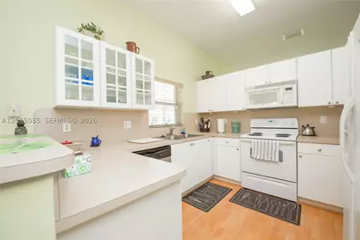 460 SE 24th, Homestead, FL 33033 - Photo 10