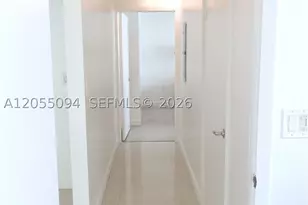 31 SE 5th, Miami, FL 33131 - Photo 12