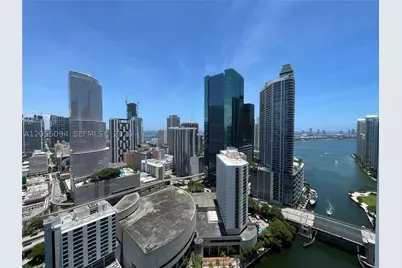 31 SE 5th #3712, Miami, FL 33131 - Photo 8