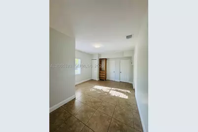 2816 Pine Tree #3, Miami Beach, FL 33140 - Photo 4