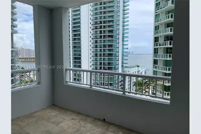 170 SE 14th #1402, Miami, FL 33131 - Photo 12